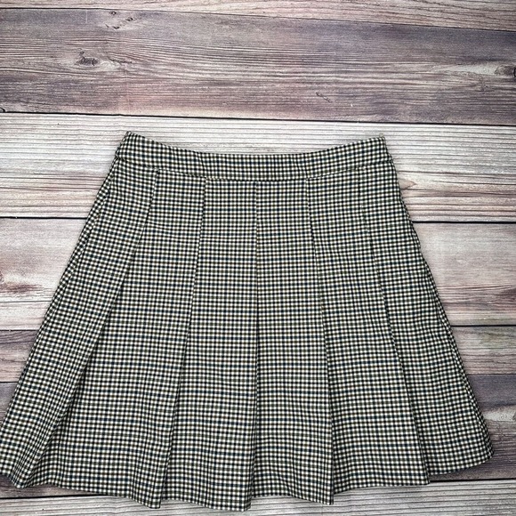 Zara Plaid Pleated Skirt Size‎ 10 - Picture 4 of 6
